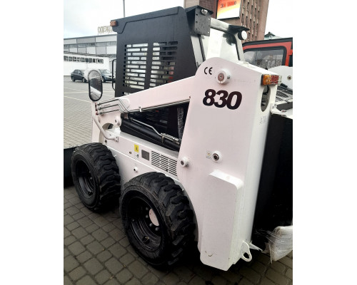 Мини-погрузчик WECAN WT-830 стандартная комплектация